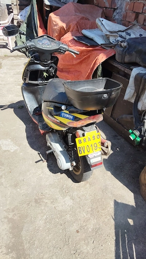 Vând Scuter Aprilia - imagine 2