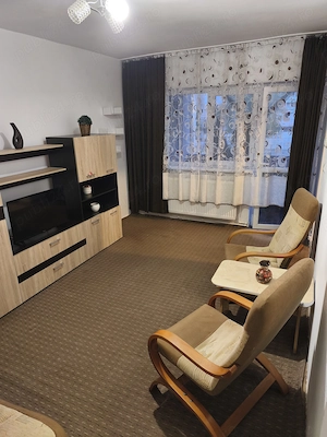 Proprietar, închiriez garsonieră ultracentrala Deva  - imagine 3
