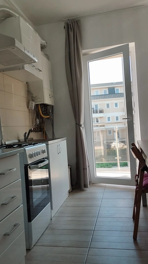VÂND: Apartament 2 camere  terasa 11mp,  Bella Vista, Tractorul (Brașov) , sudic, proprietar - imagine 6