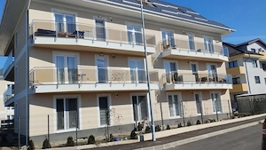 VÂND: Apartament 2 camere  terasa 11mp,  Bella Vista, Tractorul (Brașov) , sudic, proprietar - imagine 9
