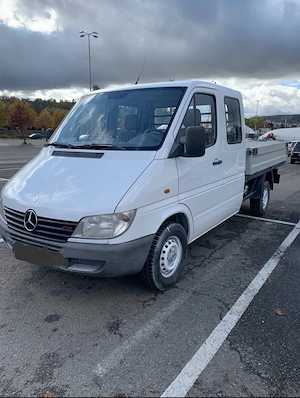 Vând Mercedes autoutilitară Sprinter 208 CDI  - imagine 2