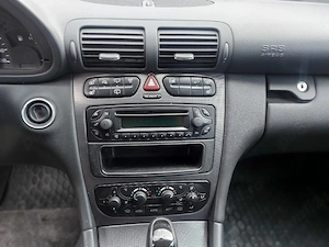 Vând mercedes w203 benzină 1,8 Compresor Avantgarde - imagine 8