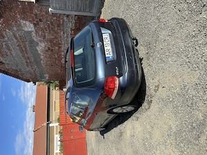 VW Golf 5 1.9 TDI 105 cai 2009 - imagine 3