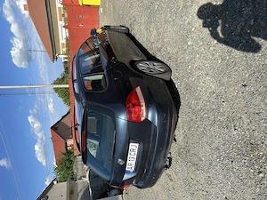 VW Golf 5 1.9 TDI 105 cai 2009 - imagine 4