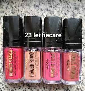 Vând produse make-up 