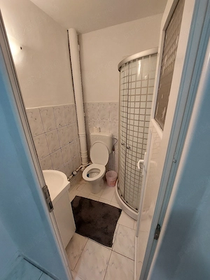 Garsoniera de închiriat 