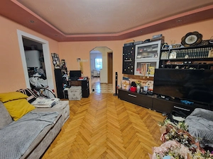 Apartament 3 camere zona Soarelui  - imagine 2