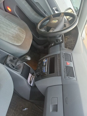 vand skoda fabia, an 2002, benzina, motor 1.4 16mpi, stare buna - imagine 6