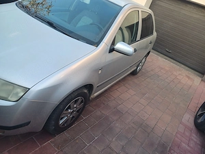vand skoda fabia, an 2002, benzina, motor 1.4 16mpi, stare buna - imagine 2