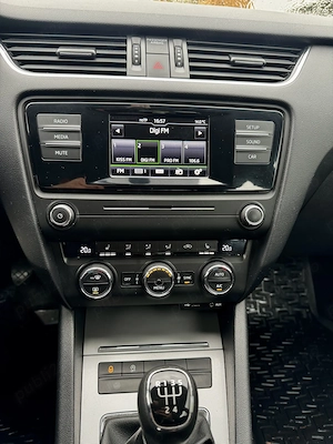 Skoda Octavia 3 1.6TDI 110CP  - imagine 5