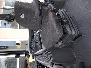 Vând buldoexcavator Caterpillar 428f2  - imagine 4