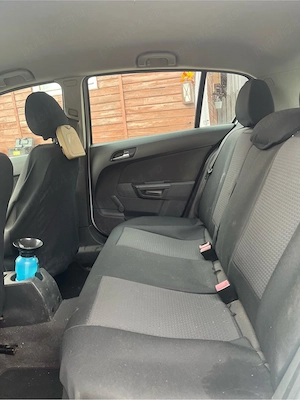 Vând Opel Astra H 1.4 Benzină   2010 - imagine 3