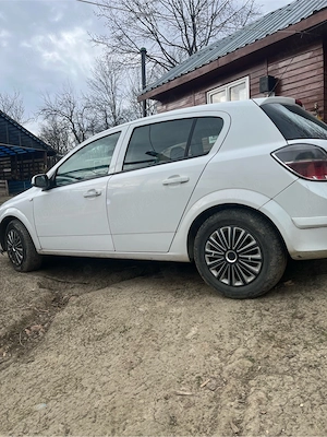 Vând Opel Astra H 1.4 Benzină   2010 - imagine 8