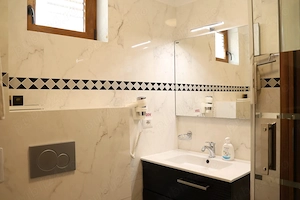Pensiune de Vanzare in Sinaia - Casa Tibi - imagine 8