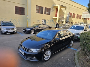 VW Jetta Highline 2.0 TDI DSG 150CP Bi-Xenon