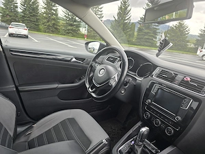 VW Jetta Highline 2.0 TDI DSG 150CP Bi-Xenon - imagine 6
