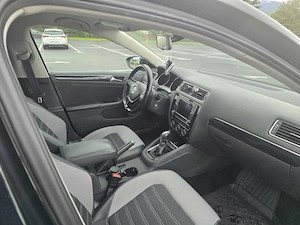 VW Jetta Highline 2.0 TDI DSG 150CP Bi-Xenon - imagine 8