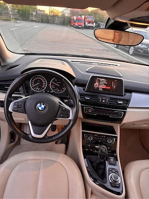 Bmw 216D active tourer an 2015,1.5diesel 115cv,3pistoane,190000km! - imagine 8