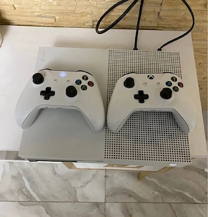 consola Xbox One ca noua