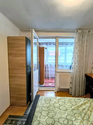 Vand apartament 4 camere decomandate ultracentral Suceava - imagine 9