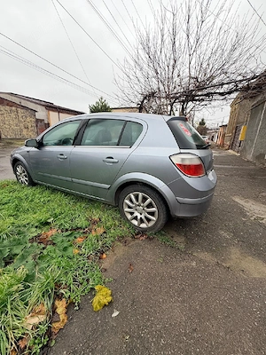Opel Astra H 1,6 i automat  - imagine 5