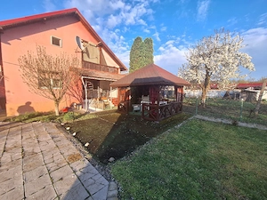 Casa de vanzare