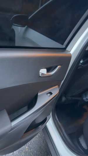 Hyundai Kona hibrid 2021 Automata 141CP Proprietar  - imagine 6