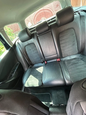 Volkswagen Passat Combi 2.0 TDI 4Motion  - imagine 16
