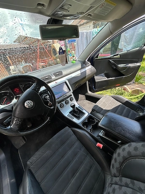 Volkswagen Passat Combi 2.0 TDI 4Motion  - imagine 12