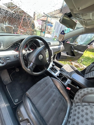 Volkswagen Passat Combi 2.0 TDI 4Motion  - imagine 20