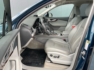 AUDI Q7,2.0L,Benzină,248cp,Automată,7 locuri,1984cm3,AWD. - imagine 3