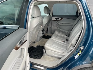 AUDI Q7,2.0L,Benzină,248cp,Automată,7 locuri,1984cm3,AWD. - imagine 4