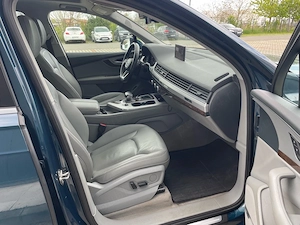 AUDI Q7,2.0L,Benzină,248cp,Automată,7 locuri,1984cm3,AWD. - imagine 6