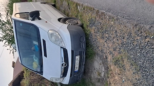 Vând microbuz Opel vivaro