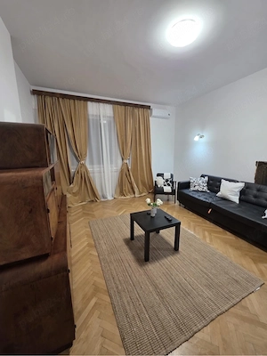 apartament de inchiriat