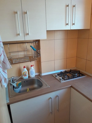 inchiriez apartament  cu o camera   - imagine 2