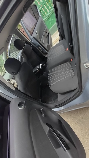 Vand Opel Corsa D an 2009, motor 1.2 benzină, 80 CP, 185000 km - imagine 2
