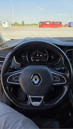 Renault Megane 4  - imagine 3