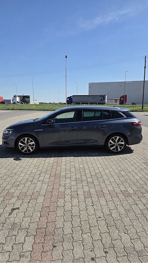 Renault Megane 4  - imagine 4