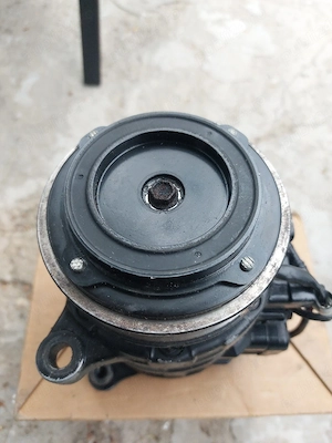 Compresor ac Bmw F10 2.0 benzina - imagine 3