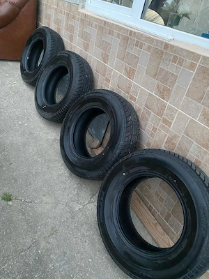 Set Anvelope Vara Falken 205 70 R14