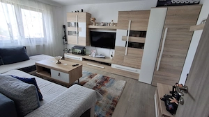 Apartament 4 camere, decomandat, in zona Sud, etaj 3 4, suprafata utila 66 mp + 3 mp balcon inchis