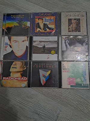  CD-uri Gen muzical Pop ,Rock ,Indie, Trip Hop,Folk,New Age originale