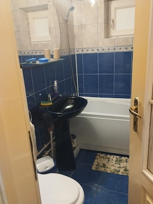 Închiriez apartament cu 2 camere 49mp 