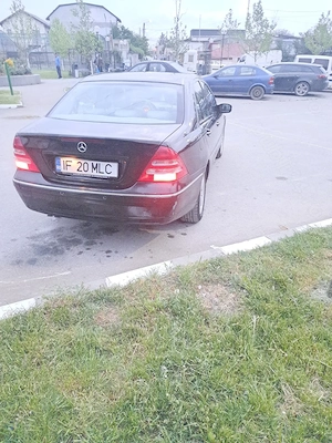 Mercedes Benz C 240 4 matic - imagine 4