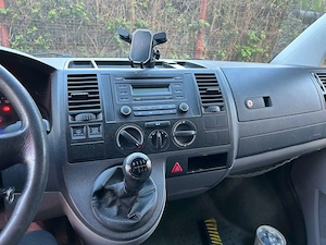 OCAZIE! Duba VW T5, 2009, 2500cmc, 130cp, cutie manuala, 168.200 km! - imagine 4