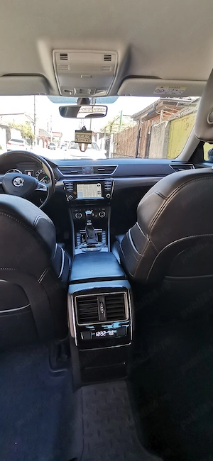 Vând  schimb Skoda Superb 3 2016 2.0TDI  - imagine 3