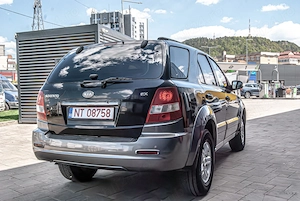 KIA Sorento 2.5 Autoutilitara - imagine 4