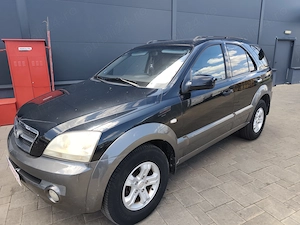 KIA Sorento 2.5 Autoutilitara - imagine 9