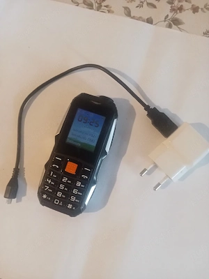 Vand telefon dual SIM 